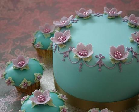 La bellezza... chi è? La bellezza... chi è?