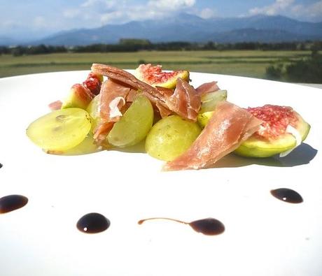 Macedonia salata di fichi e uva