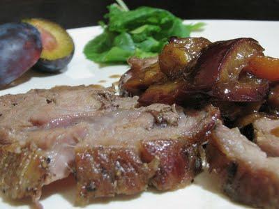 AOOO, EHHH, MBA, UA, NGHE'! - ARROSTO DI VITELLO UBRIACO ALLE PRUGNE - BRAISED VEAL ROAST WITH PLUMS