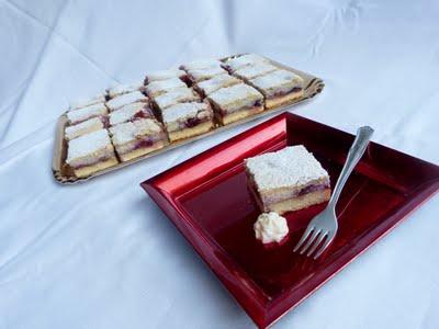 Crostata morbida con crema di ricotta e frutti di bosco