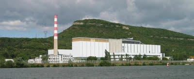 Francia, esplosione in una centrale nucleare Francia, esplosione in una centrale nucleare