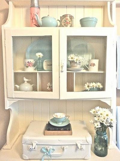 La credenza del tè La credenza del tè