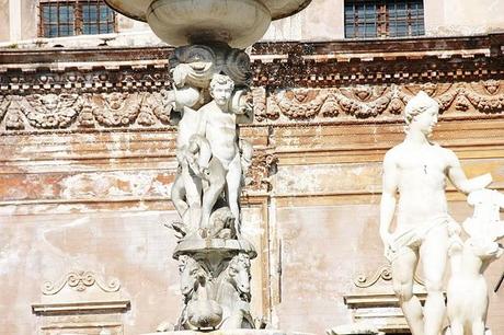 PIAZZA PRETORIA...Between Nudes and Beauty