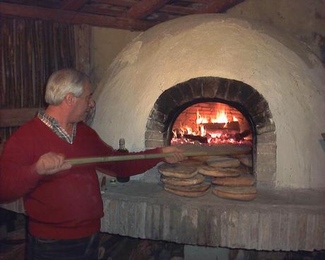 panettieri,abruzzo,roma,mancanza,richiesta,lavoro,fornai,forni,assopanificatori,confesercenti,confartigianato,forno,panificio,analisi,costi,produzione,ammortamenti,materie,prime,negozio,macchinari, pane,prodotti,taralli,biscotti,dolci