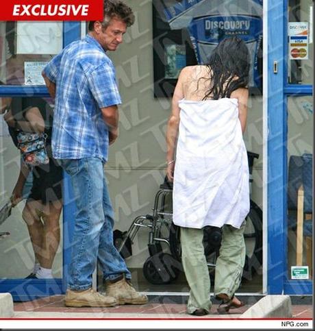 0914-a-sean-penn-shower-npg-v4-credit 0914-a-sean-penn-shower-npg-v4-credit