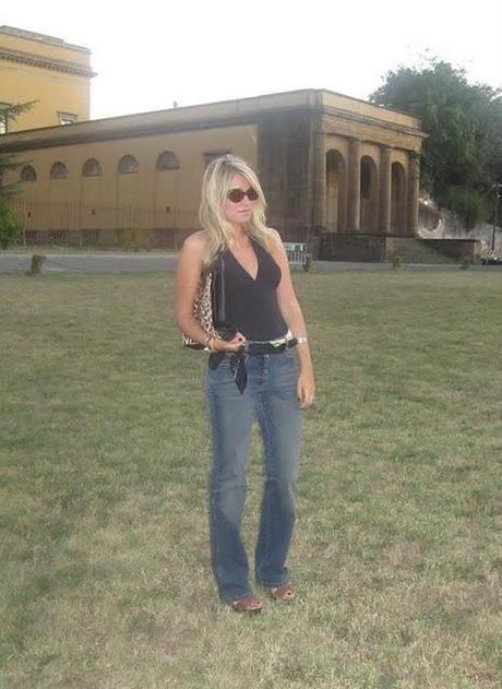 High-waisted jeans and Leopard clutch! High-waisted jeans and Leopard clutch!