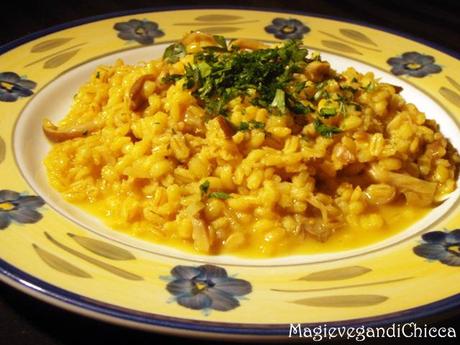OLYMPUS DIGITAL CAMERA Orzo risottato con pleurotus