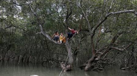 68m8cx03905086 Black Water (2007)