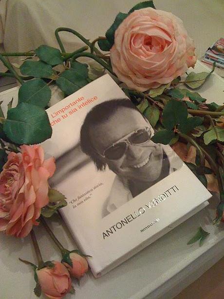 L' insostituibile bellezza della lettura. L' insostituibile bellezza della lettura.