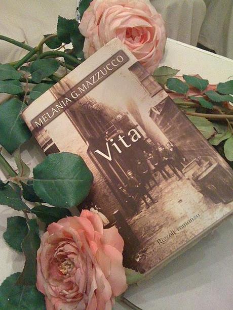 L' insostituibile bellezza della lettura. L' insostituibile bellezza della lettura.