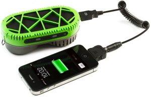 PowerTrekk, un caricabatterie tascabile ad idrogeno per smartphone