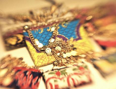 D&G; donna primavera 2012: Backstage d&g-backstage-primavera-2012-04