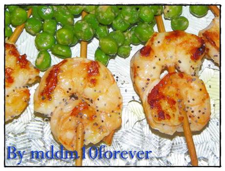 MINI SPIEDINI DI GAMBERI CON CREMA DI PISELLI SAPORITA MINI SPIEDINI DI GAMBERI CON CREMA DI PISELLI SAPORITA