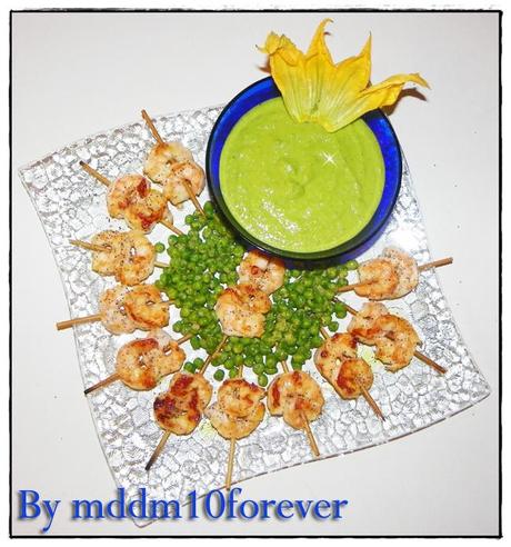 MINI SPIEDINI DI GAMBERI CON CREMA DI PISELLI SAPORITA MINI SPIEDINI DI GAMBERI CON CREMA DI PISELLI SAPORITA