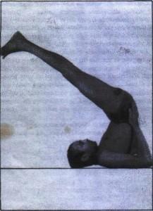 Viparita Karani Mudra, un antico segreto dello yoga(Yoga harmonie du corps,Laffont)