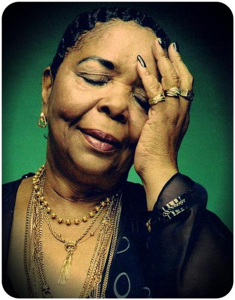 CESARIA EVORA SI RITIRA... LA DIVA A PIEDI NUDI DICE ADDIO ALLE SCENE