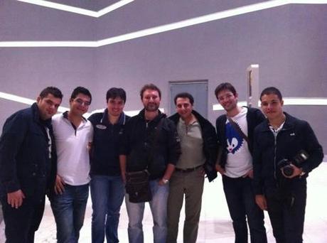 I primi arrivati all’Apple Store di Catania 20110924-041548.jpg