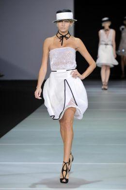 Milano Fashion Week: Emporio Armani Collection... P/E 2012