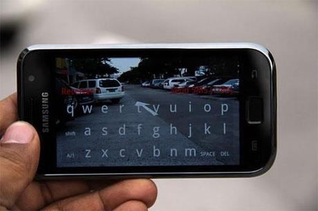 Road SMS: scrivi mentre cammini con Android Road SMS: scrivi mentre cammini con Android