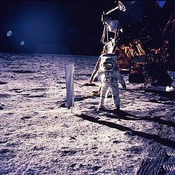 20 Luglio 1969: One small step for man...