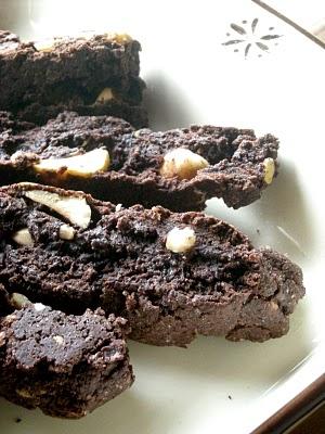 Cantucci di cioccolato e nocciole