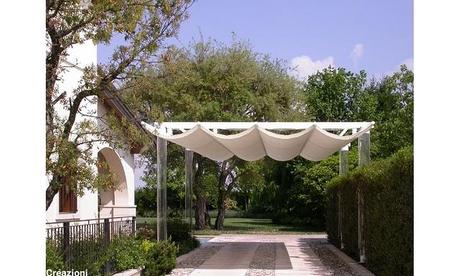 Tenda-ombrellone, una bella soluzione. Tenda-ombrellone, una bella soluzione.