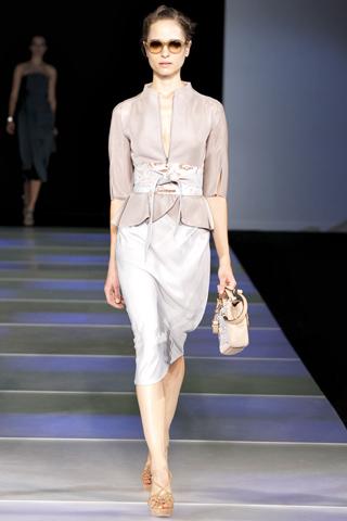 Milano Moda Donna: Giorgio Armani P/E 2012