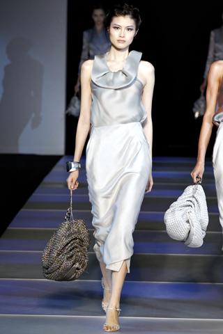 Milano Moda Donna: Giorgio Armani P/E 2012