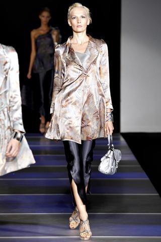 Milano Moda Donna: Giorgio Armani P/E 2012