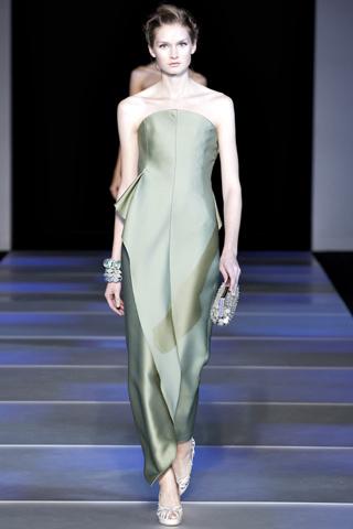 Milano Moda Donna: Giorgio Armani P/E 2012