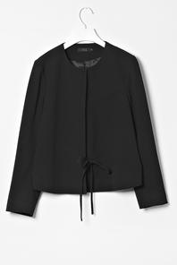 Al via le spedizioni in Italia di COS Al via le spedizioni in Italia di COS