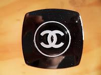 so, what color is it?...(CHANEL)