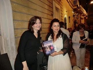 Una serata con le Rose. Una serata con le Rose.