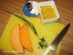 Ingredienti Pasta con la zucca ed erba cipollina
