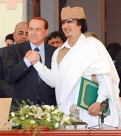 Sono disperato perchè Ferrara è un intimo del piduista e le sa tutte. Berlusconi minaccia di andarsene, in fuga come Gheddafi. Come faremo?