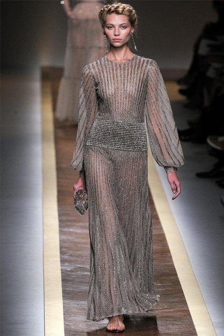 valentino-donna-primavera-2012-04