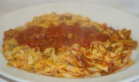 DSC08460 Tagliatelle al ragù di Funghi