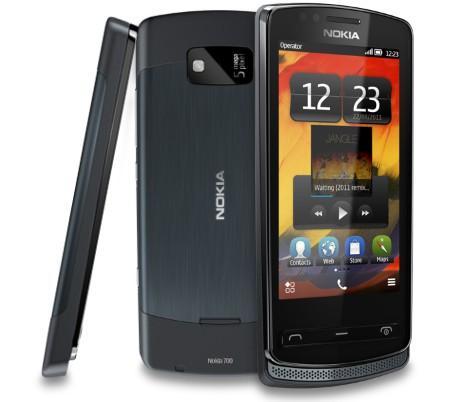 Nokia 700 in preordine su nstore! 700