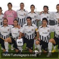 http://m2.paperblog.com/i/62/624431/cordoglio-anche-dal-mondo-del-calcio-viareggi-L-MvwrCf.jpeg