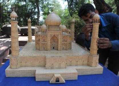 Taj Mahal costruito con i fiammiferi