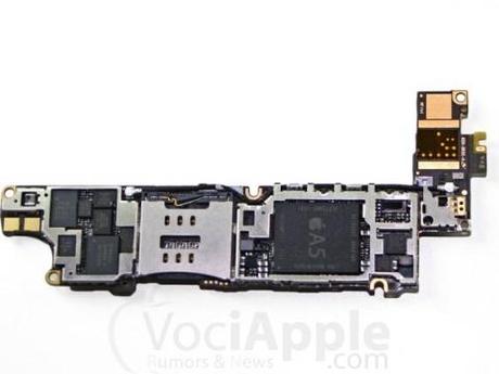scheda logica processore L’iPhone 4S fatto a pezzi:studiamolo dall’interno!