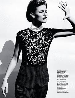 Michelle Buswell in Dolce & Gabbana su Harper’s Bazaar Singapore