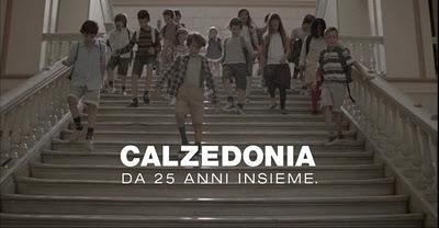 Calzedonia ne compie 25: la canzone che fa pendant con i collant