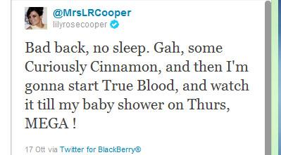 Curiosità: Lily Allen guarda True Blood in attesa del parto…