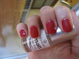 Tutorial Nail Art rosso con stamping
