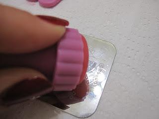 Tutorial Nail Art rosso con stamping