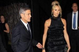 George Clooney a Parigi con la sua nuova fiamma.