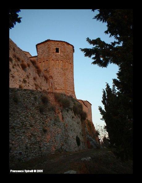 Nel Castello di Montebello con AZZURRINA - Fantasmi Italiani/Italian Ghosts - Part 1