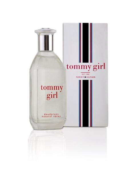 Un nuovo look per le fragranze best seller di TOMMY HILFIGER