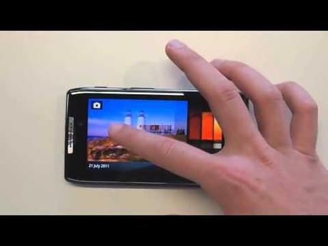 Motorola RAZR, qualche video per conoscerlo meglio 0 Motorola RAZR, qualche video per conoscerlo meglio